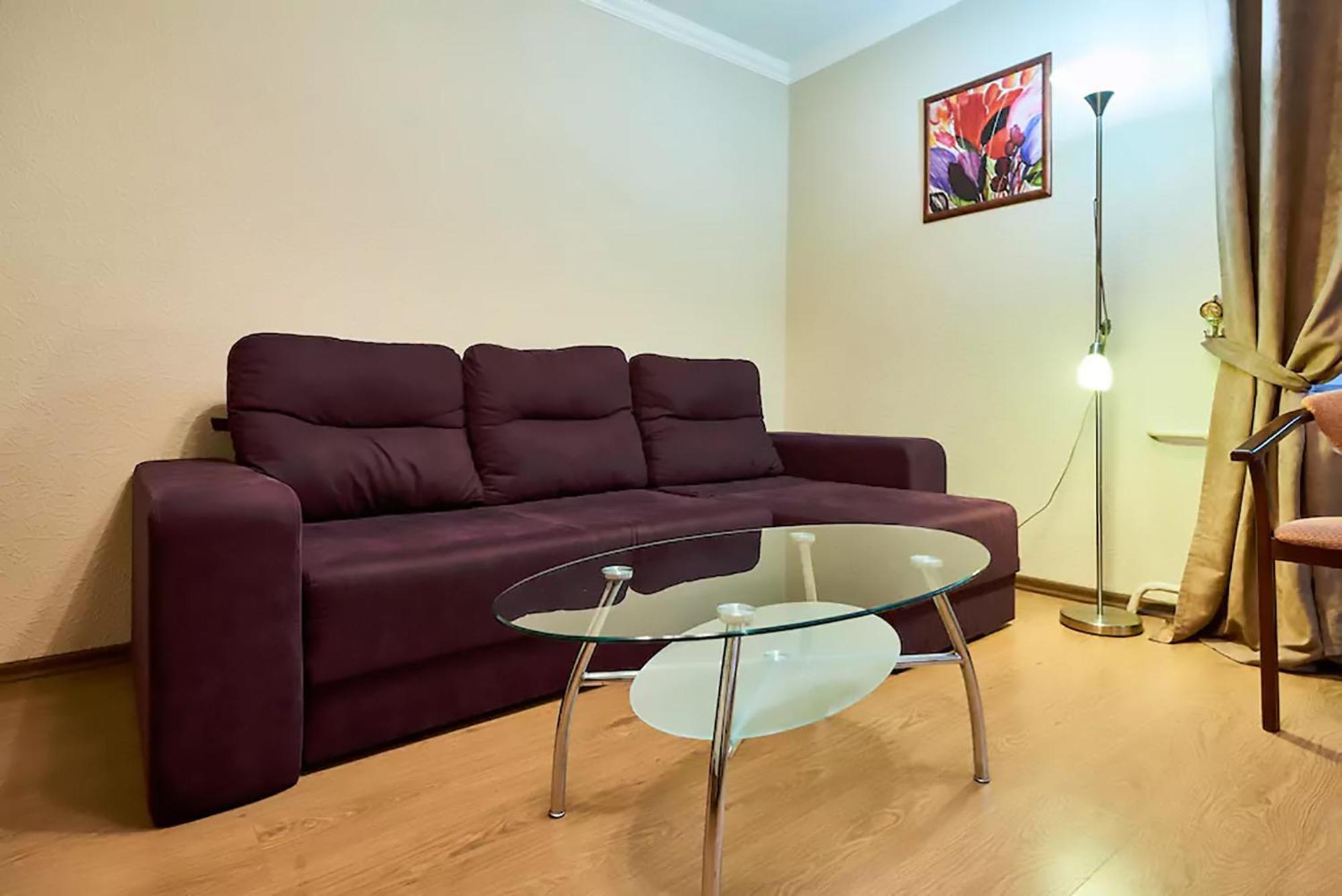 Home Hotel Apartments On Kontraktova Ploshcha Kyiv Exterior photo