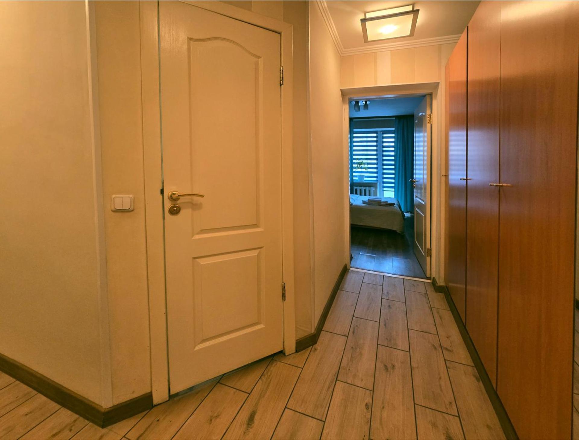 Home Hotel Apartments On Kontraktova Ploshcha Kyiv Exterior photo